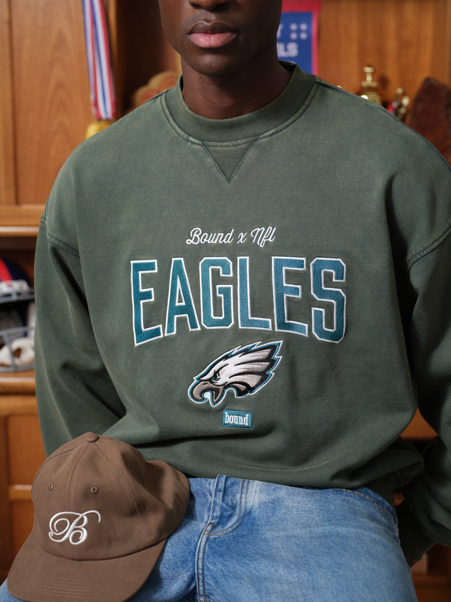 EAGLES VINTAGE WASHED SWEATER - GREEN