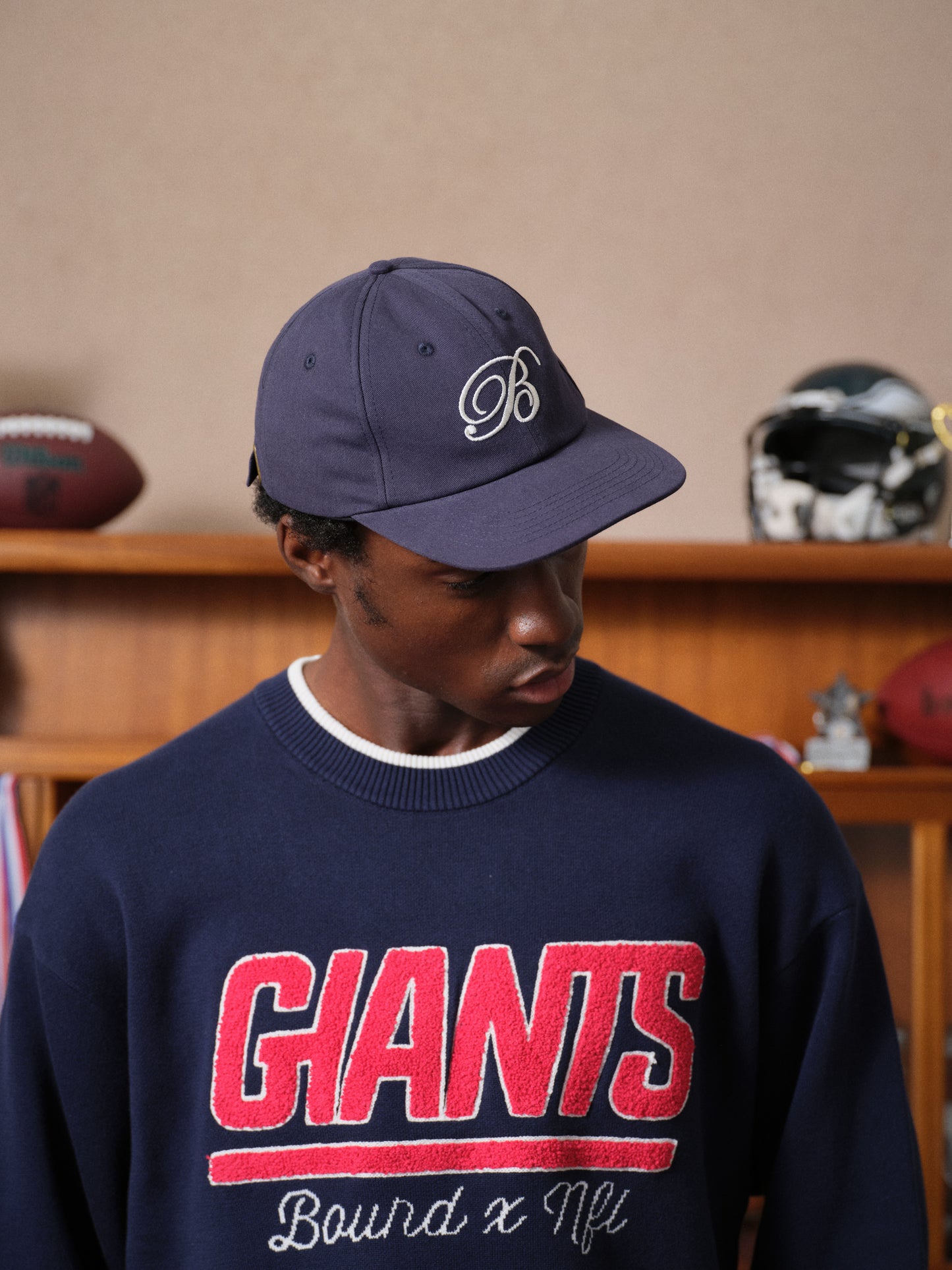 SCRIPT EMBROIDERED 6 PANEL CAP - NAVY