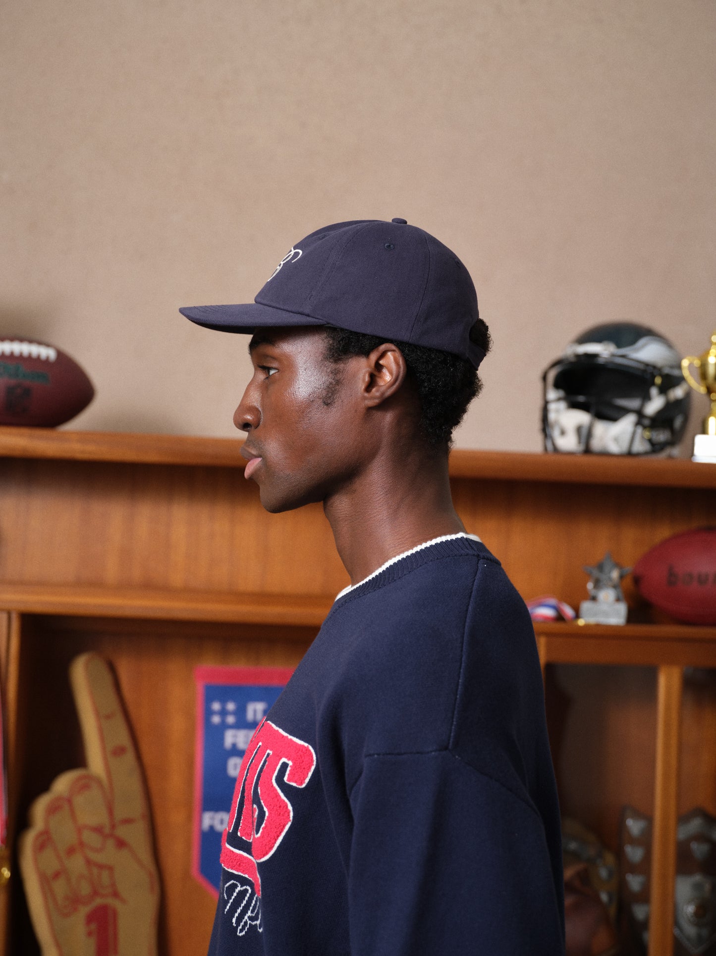 SCRIPT EMBROIDERED 6 PANEL CAP - NAVY