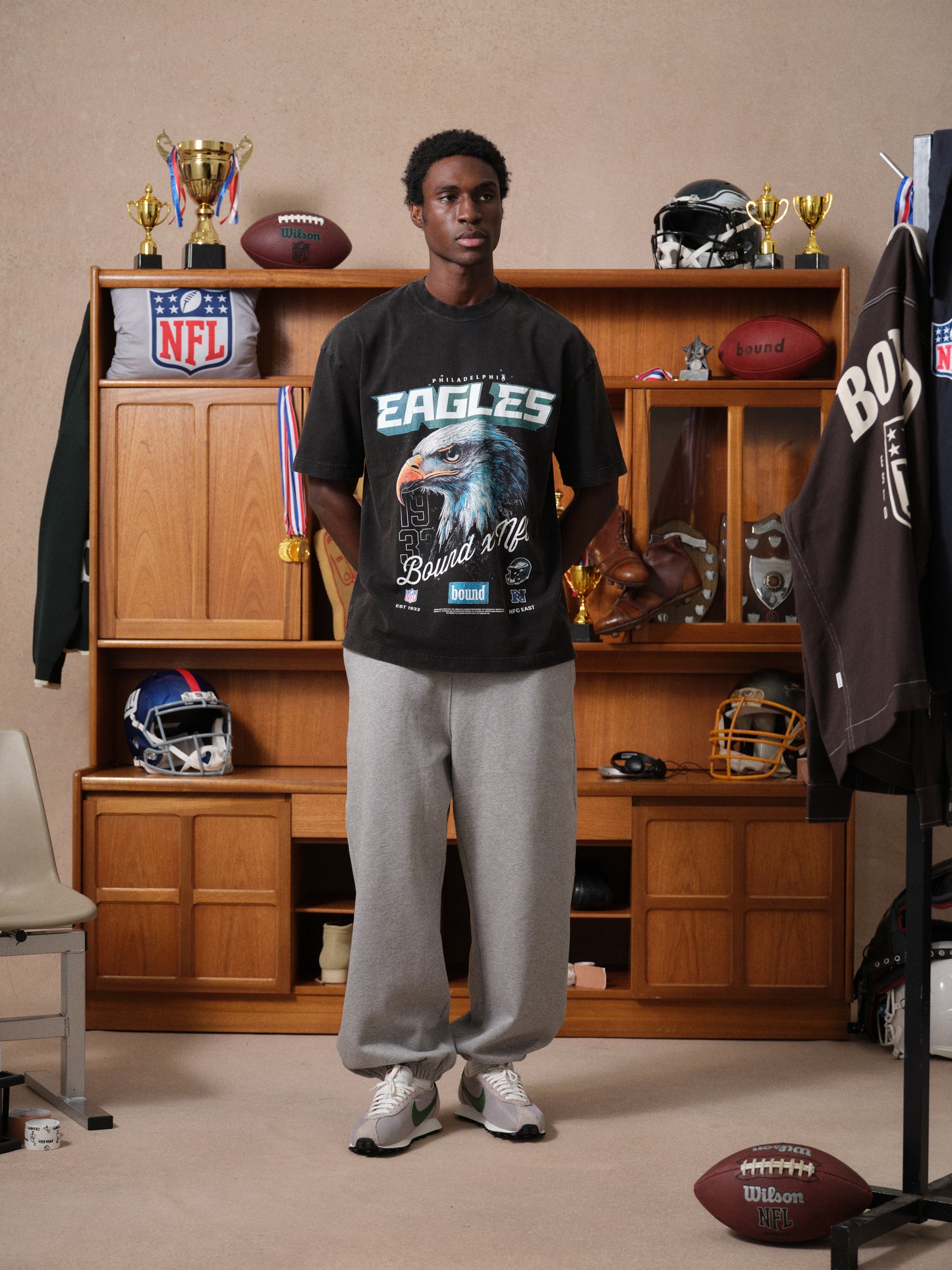 EAGLES RETRO TEE - VINTAGE WASHED BLACK