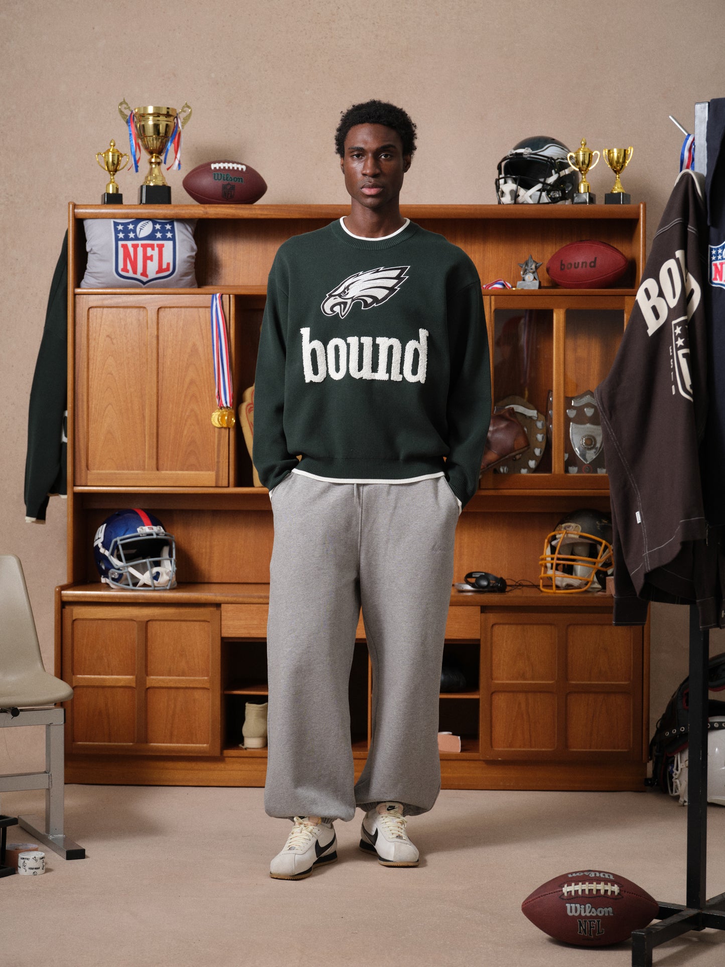 EAGLES KNITWEAR SWEATER