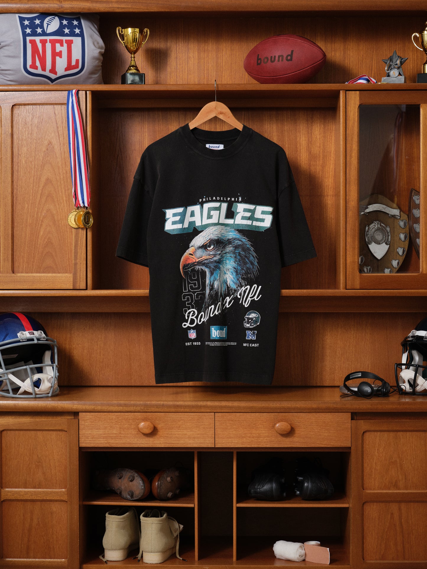 EAGLES RETRO TEE - VINTAGE WASHED BLACK