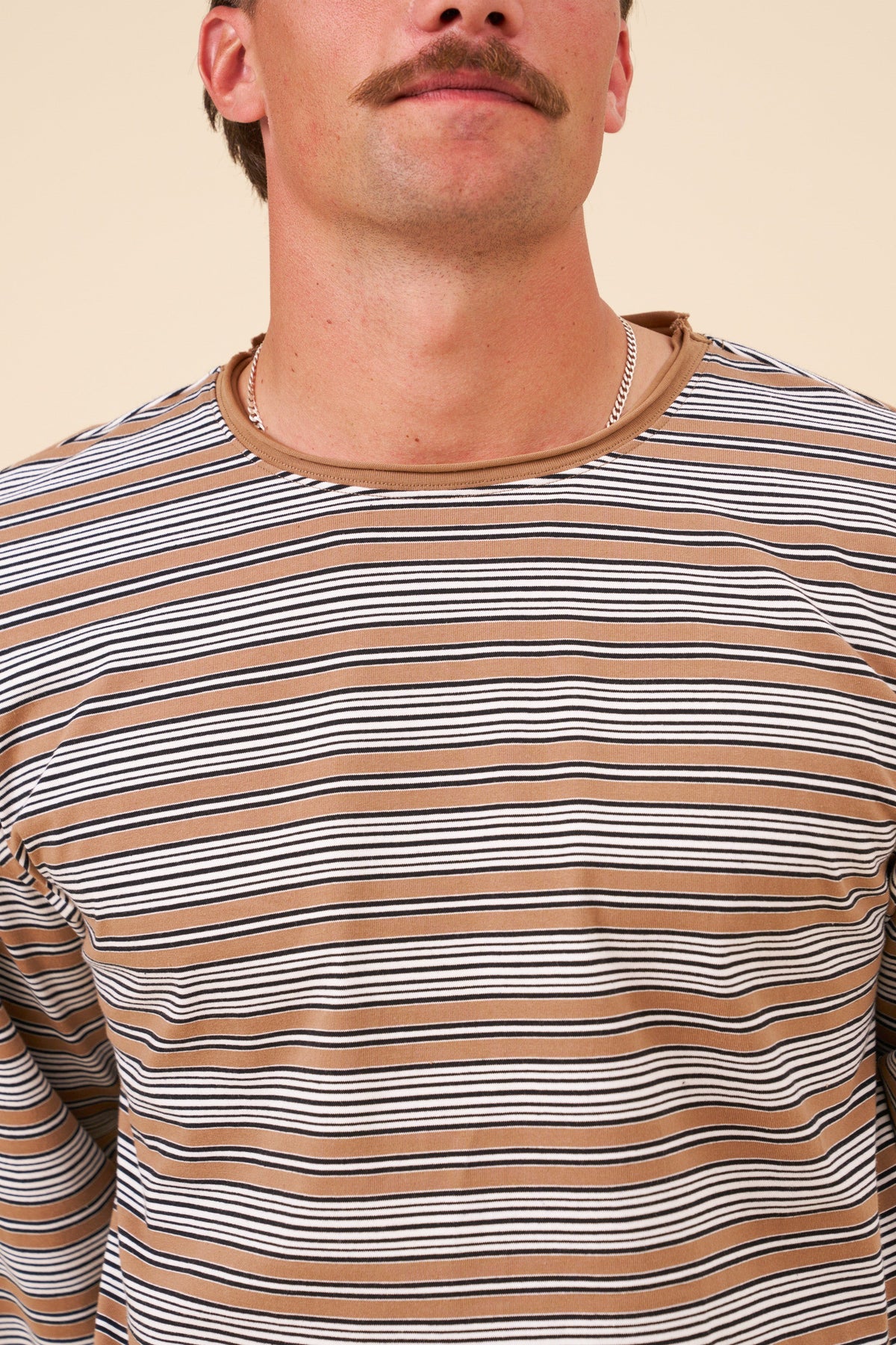BOTHA STRIPE LONGSLEEVE TEE - BEIGE