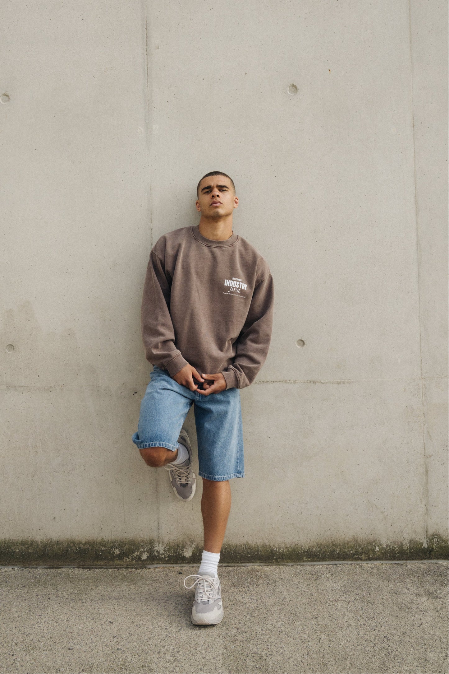 INDUSTRY FIRST SWEATER - WASHED LIGHT BROWN