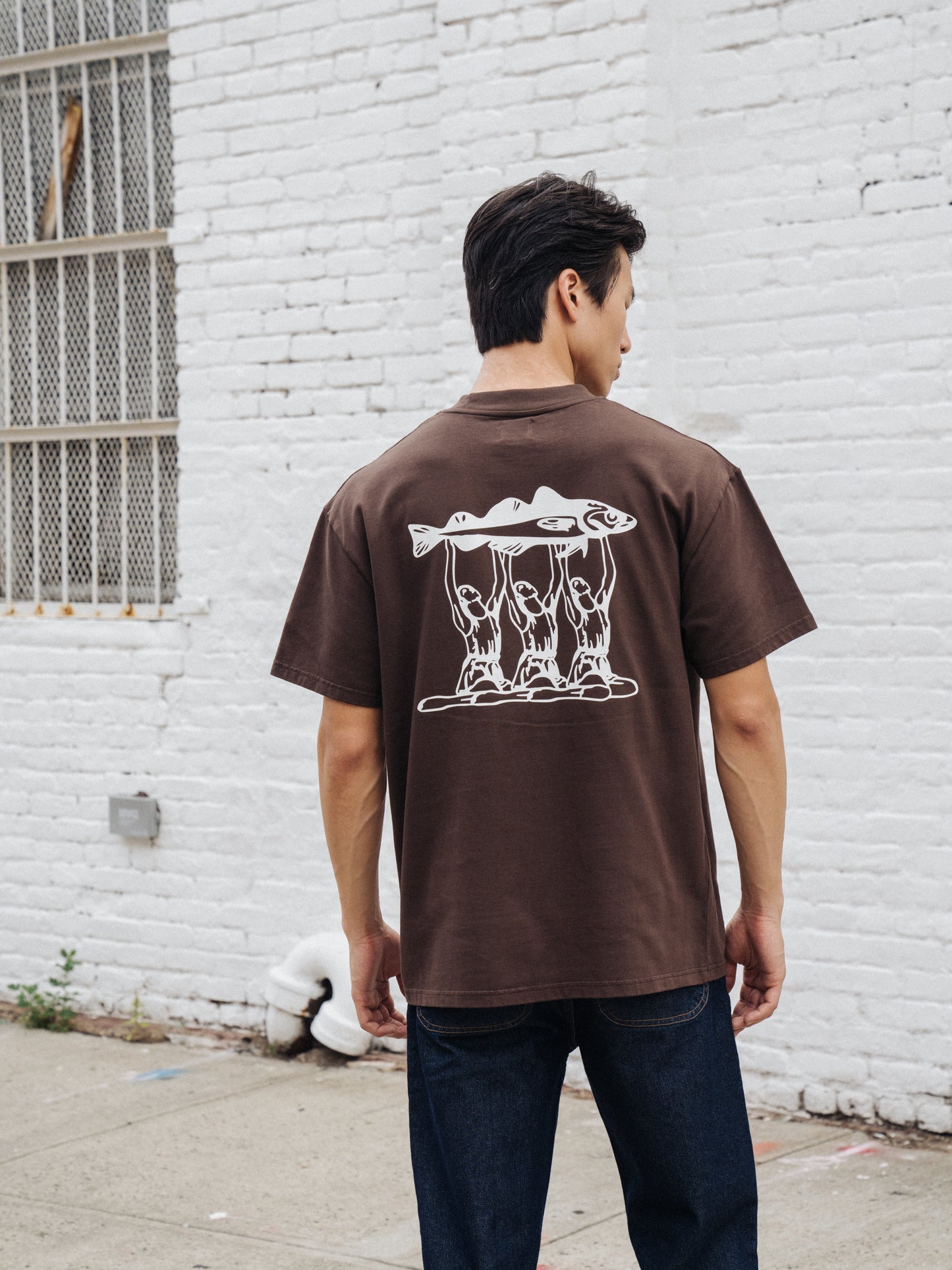 MARISSA ANGLING TEE - BROWN