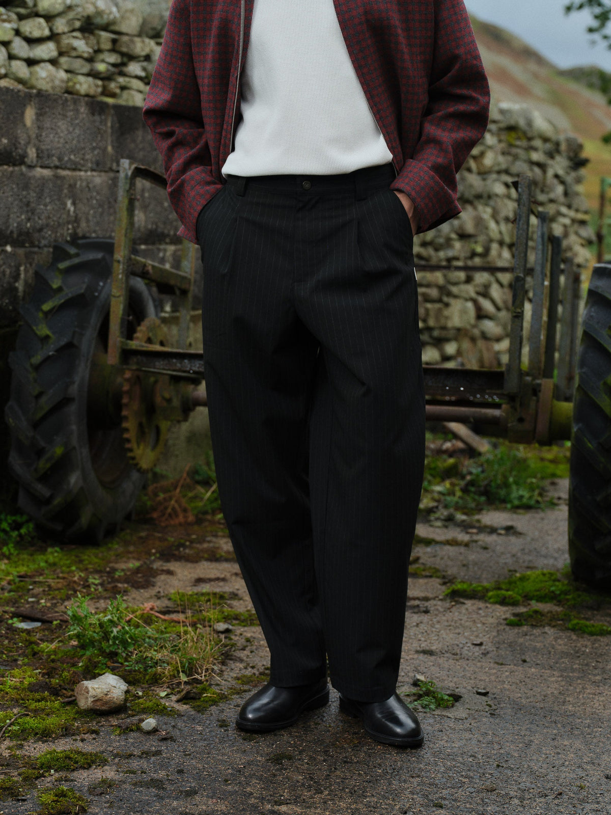 PIN STRIPE RELAXED PLEATED TROUSERS - BLACK