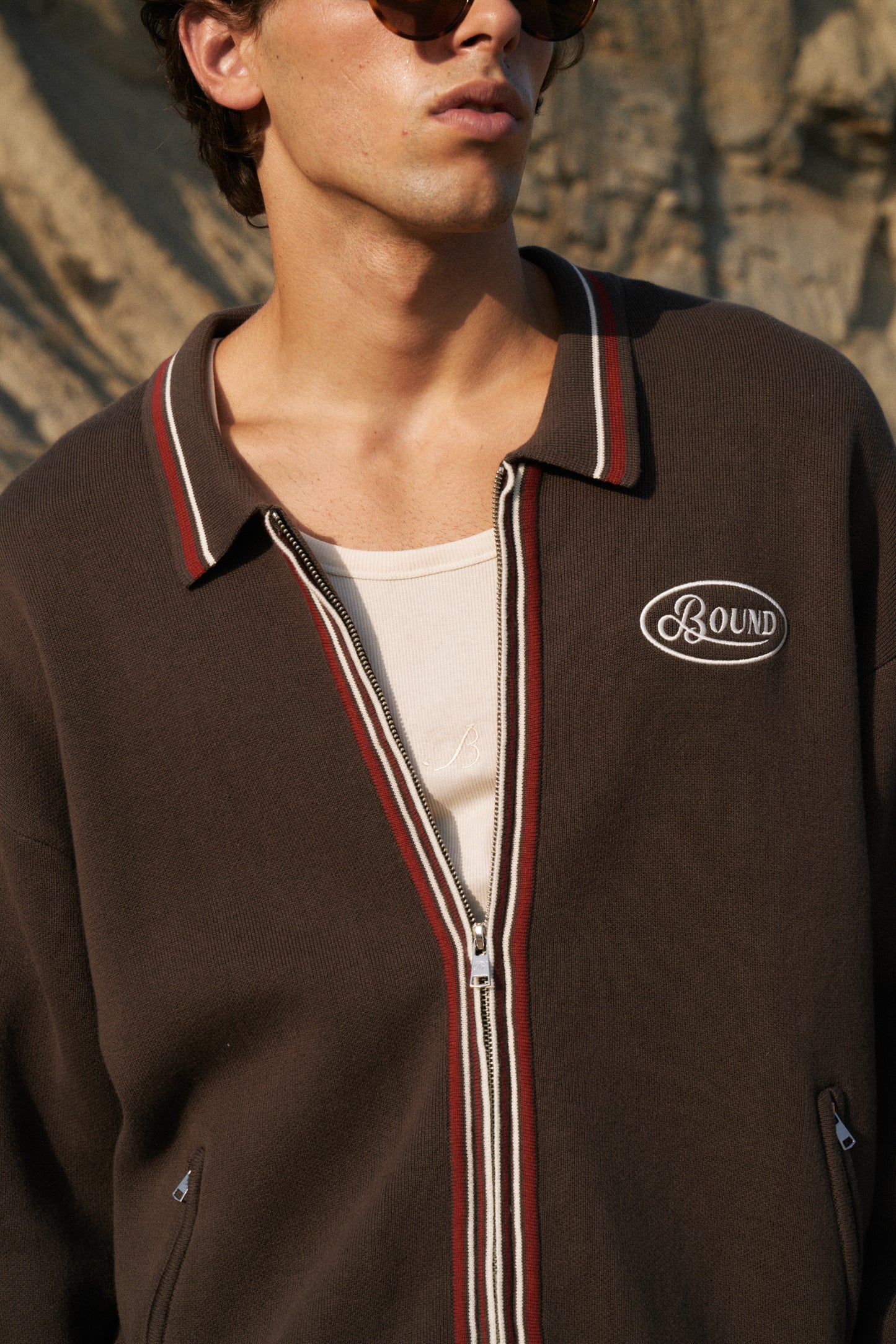 RETRO DISC KNIT FULL ZIP POLO - BROWN