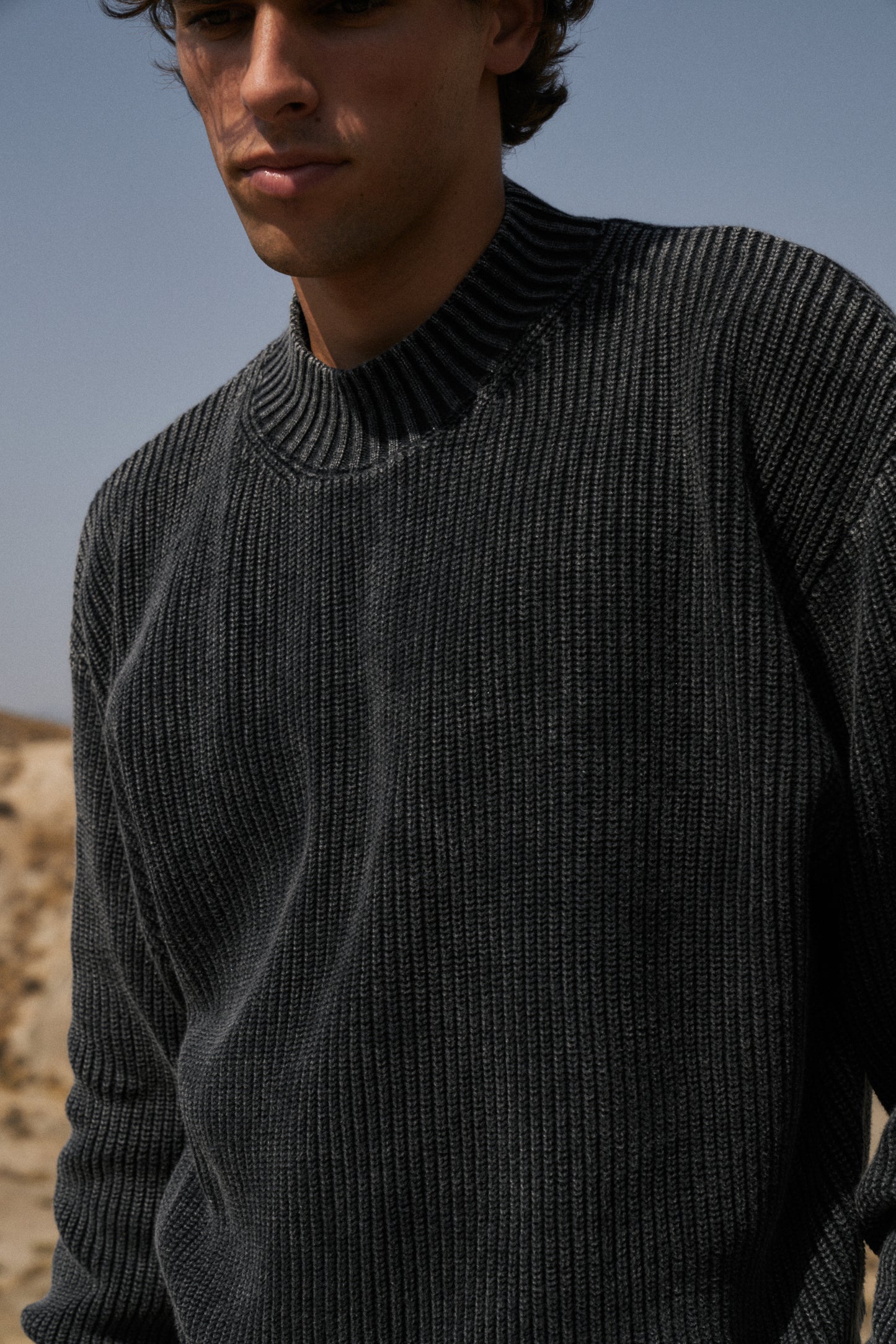 RIBBED CROPPED KNIT - WASHED BLACK