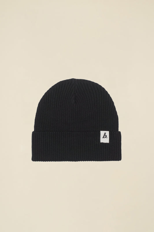 ORGANIC FISHERMAN RIBBED LABEL BEANIE - BLACK