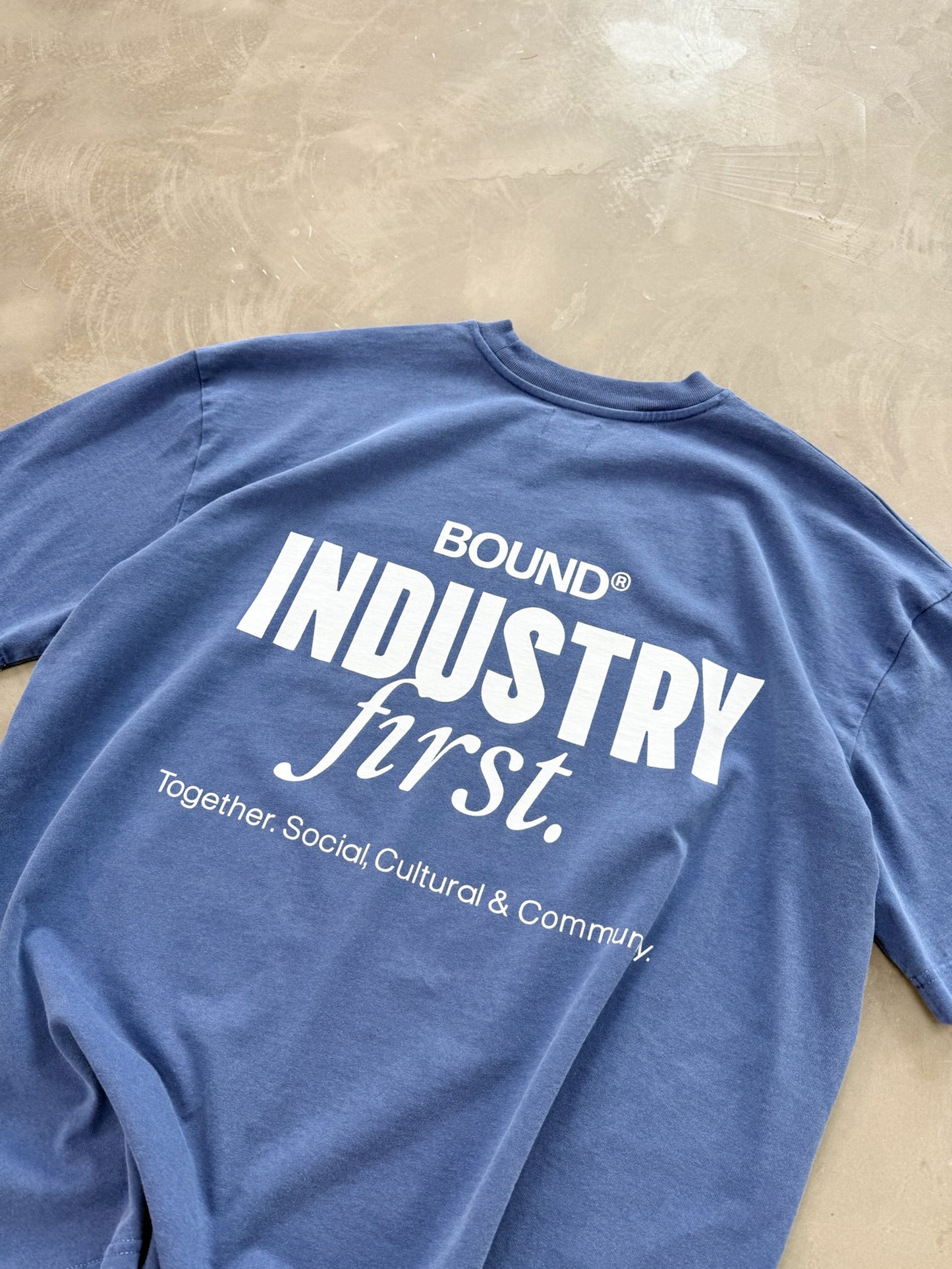 INDUSTRY FIRST TEE - WASHED LIGHT NAVY