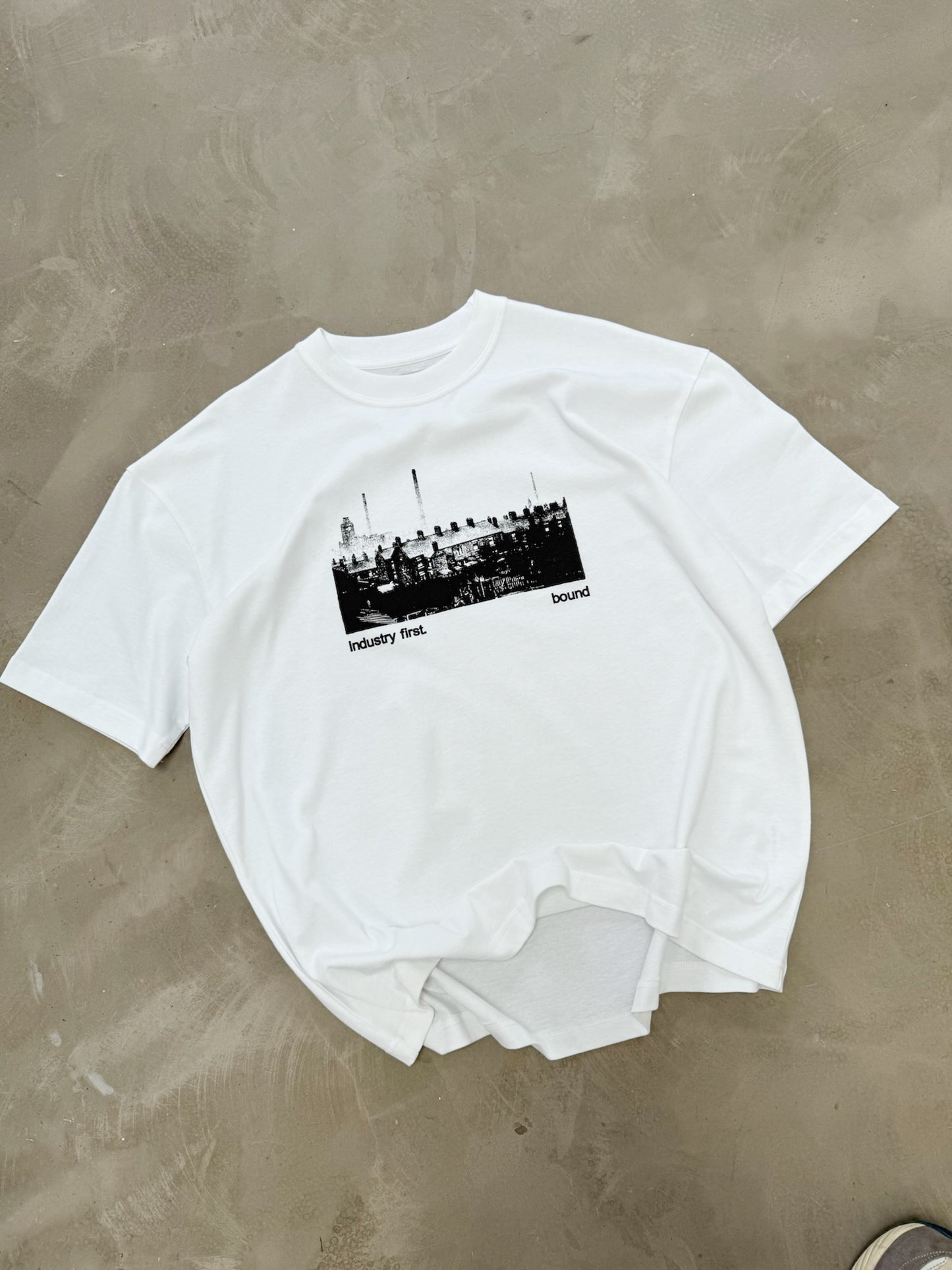 MCR INDUSTRY TEE - WHITE