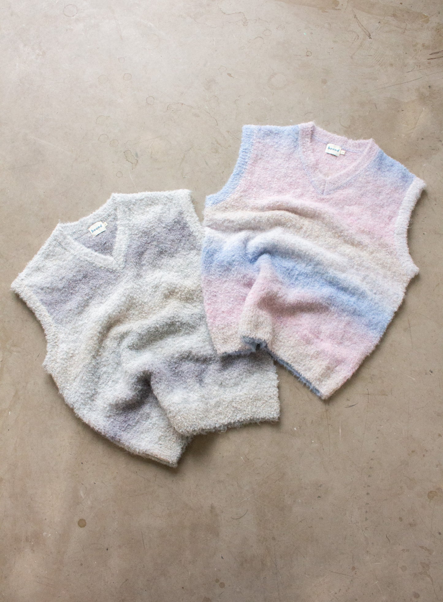BOUCLE GRADIENT V-NECK KNIT VEST - ASH