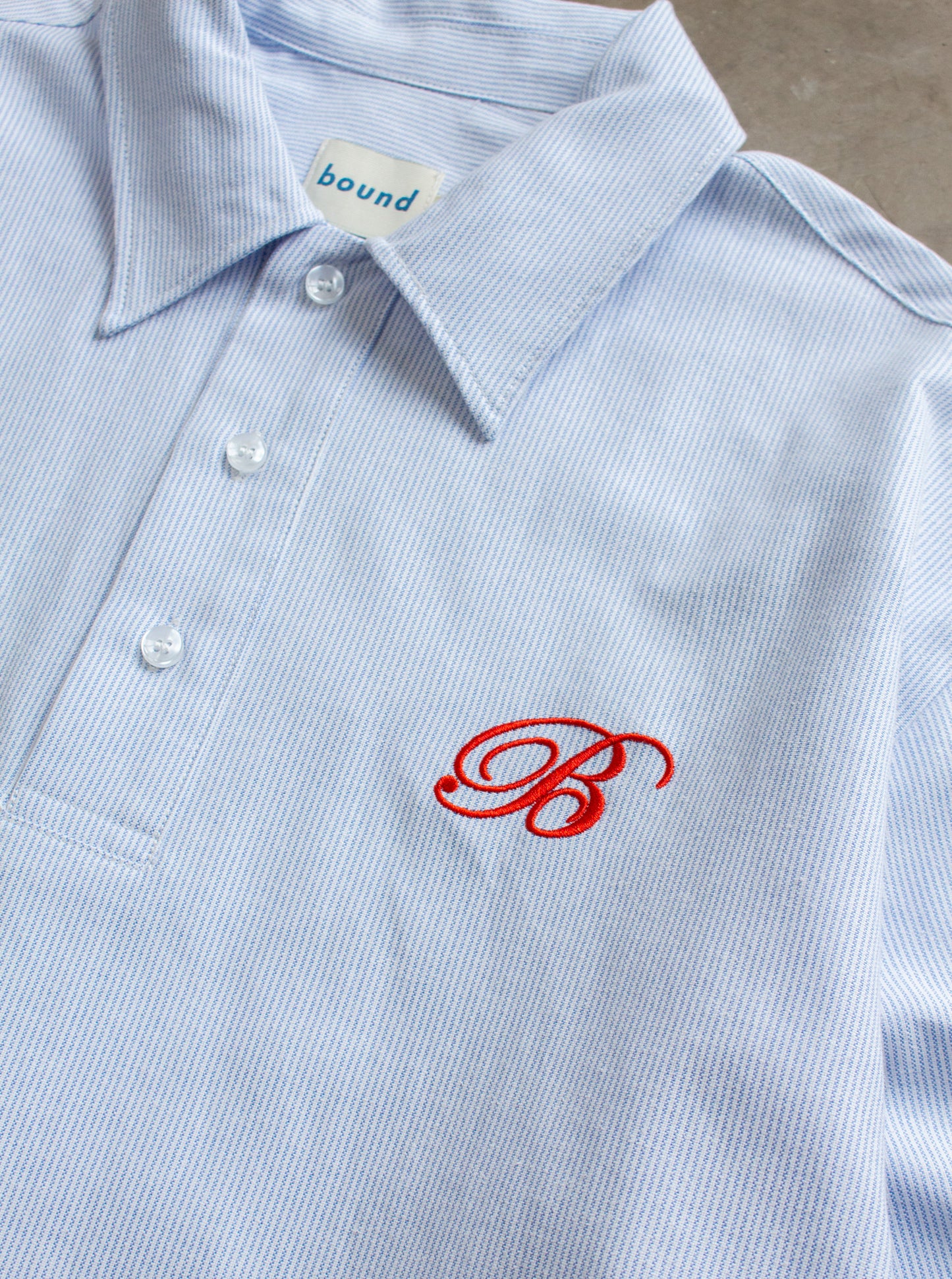 HALF BUTTON SCRIPT OXFORD SHIRT