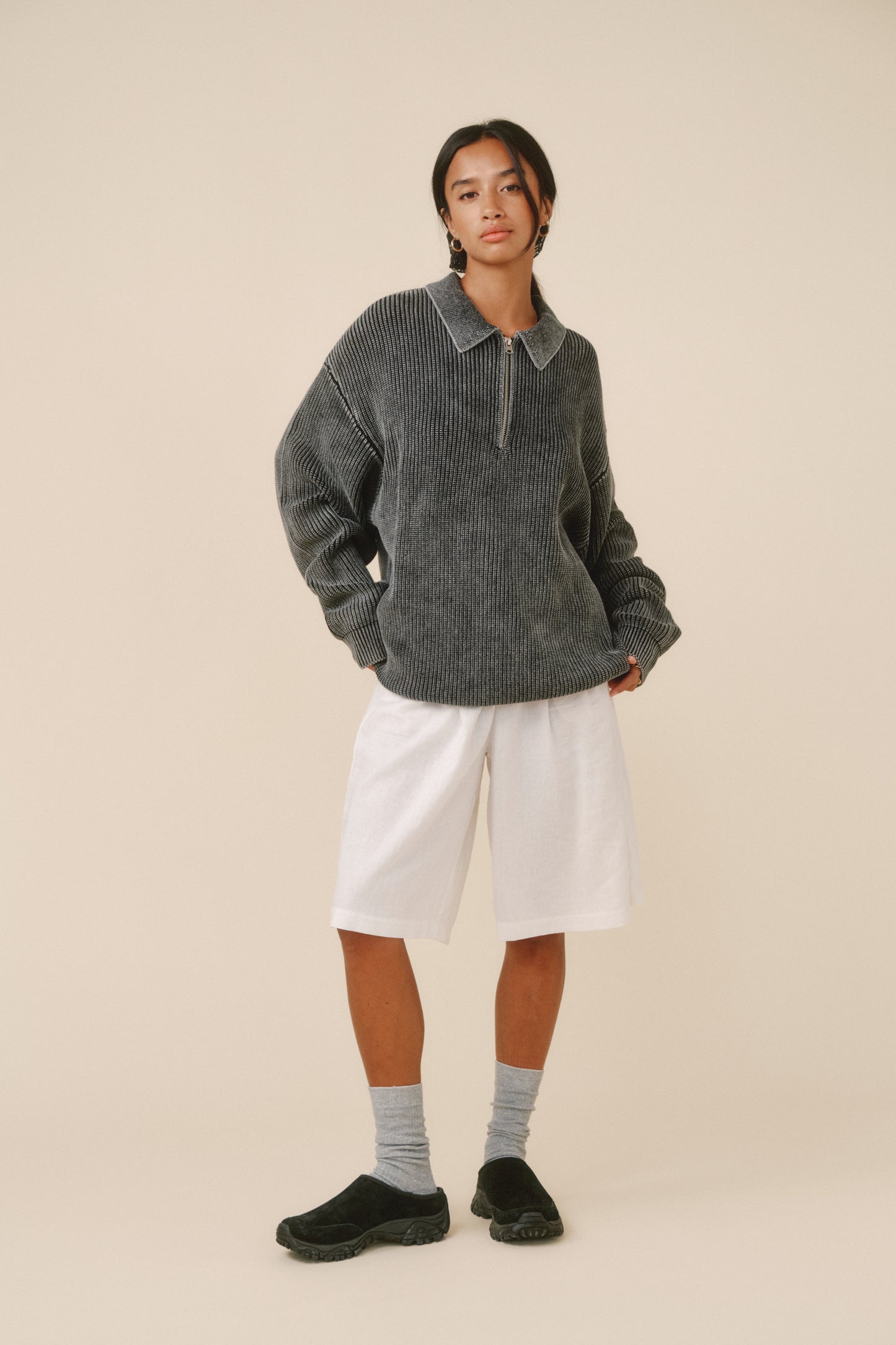 CHARCOAL ACID WASH  HALF ZIP KNIT PULLOVER