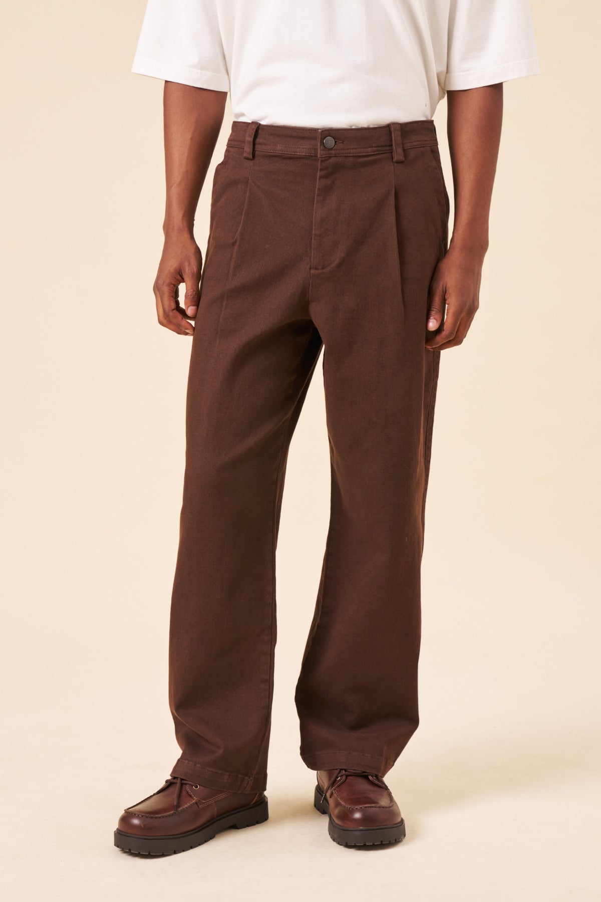 EVERYDAY HEAVY CANVAS RELAXED TROUSER - BROWN