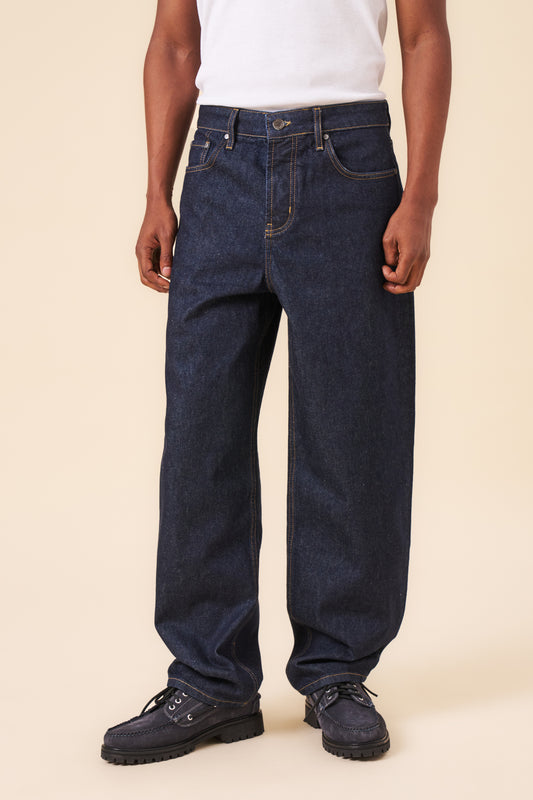 SIGNATURE BARREL LEG DENIM JEAN - RAW INDIGO