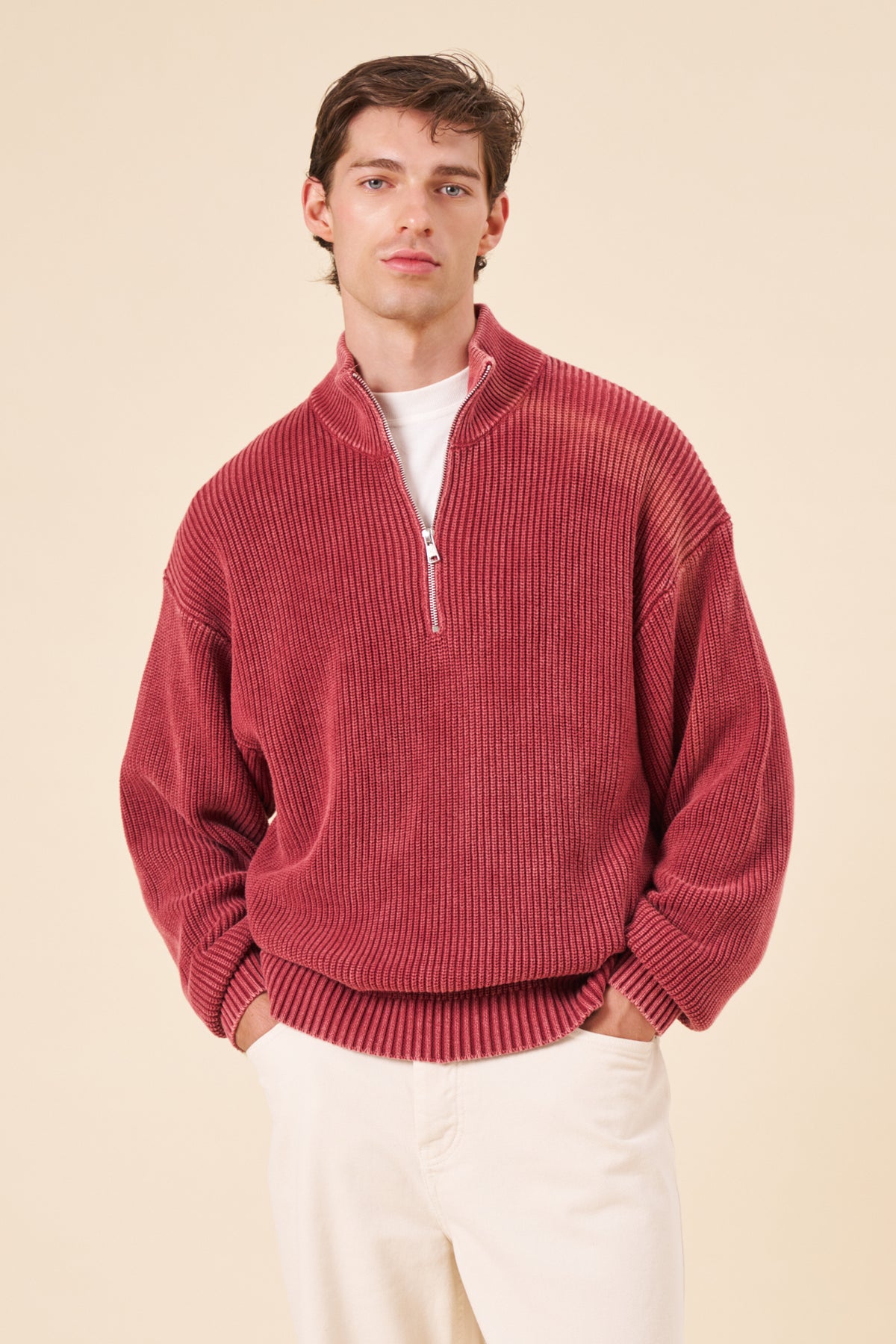 RED ACID WASH FUNNEL NECK HALF ZIP
