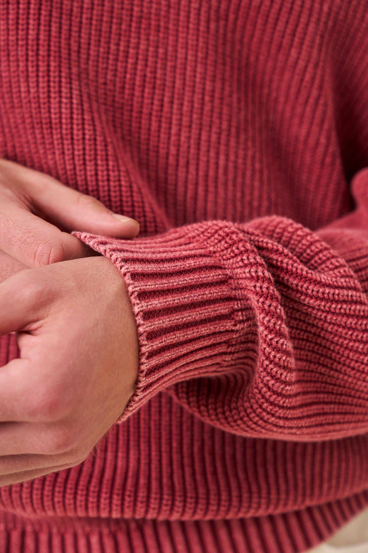 RED ACID WASH FUNNEL NECK HALF ZIP