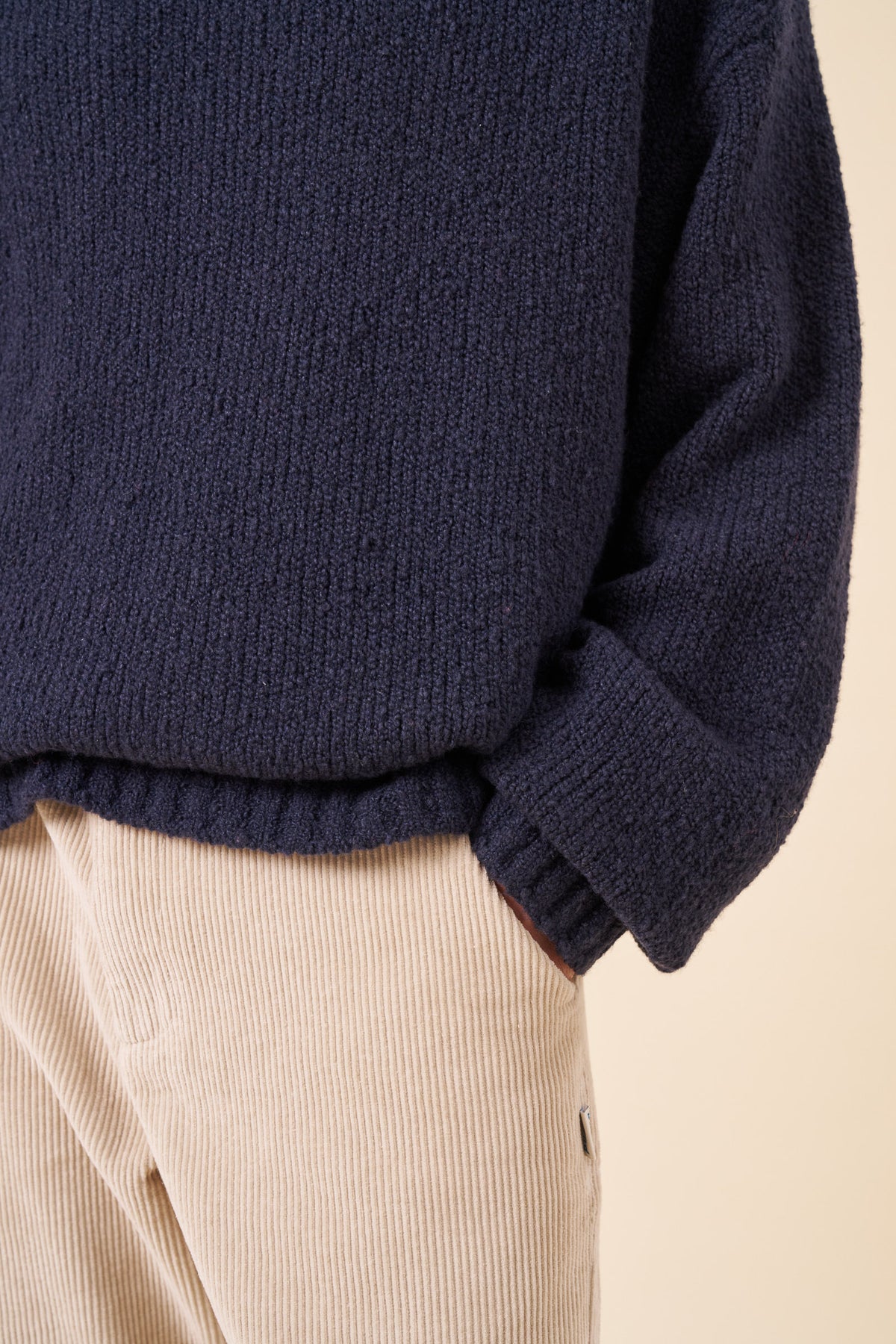 CROPPED WOOL KNIT - NAVY