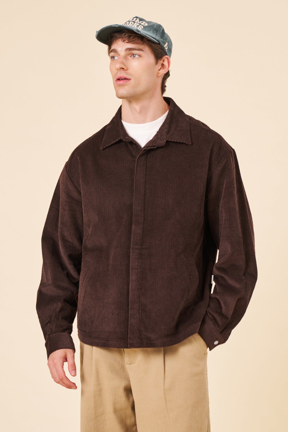 BUTTON UP COTTON CORD SHIRT - BROWN