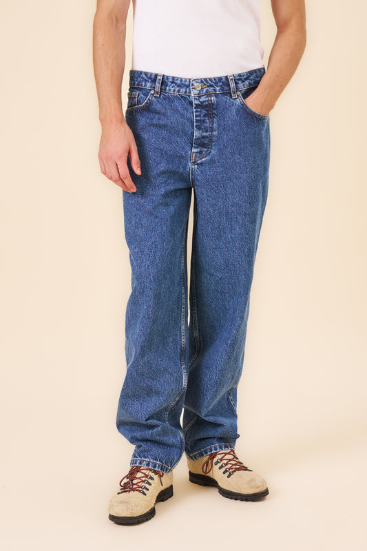 SIGNATURE UNION DENIM JEAN - MID BLUE