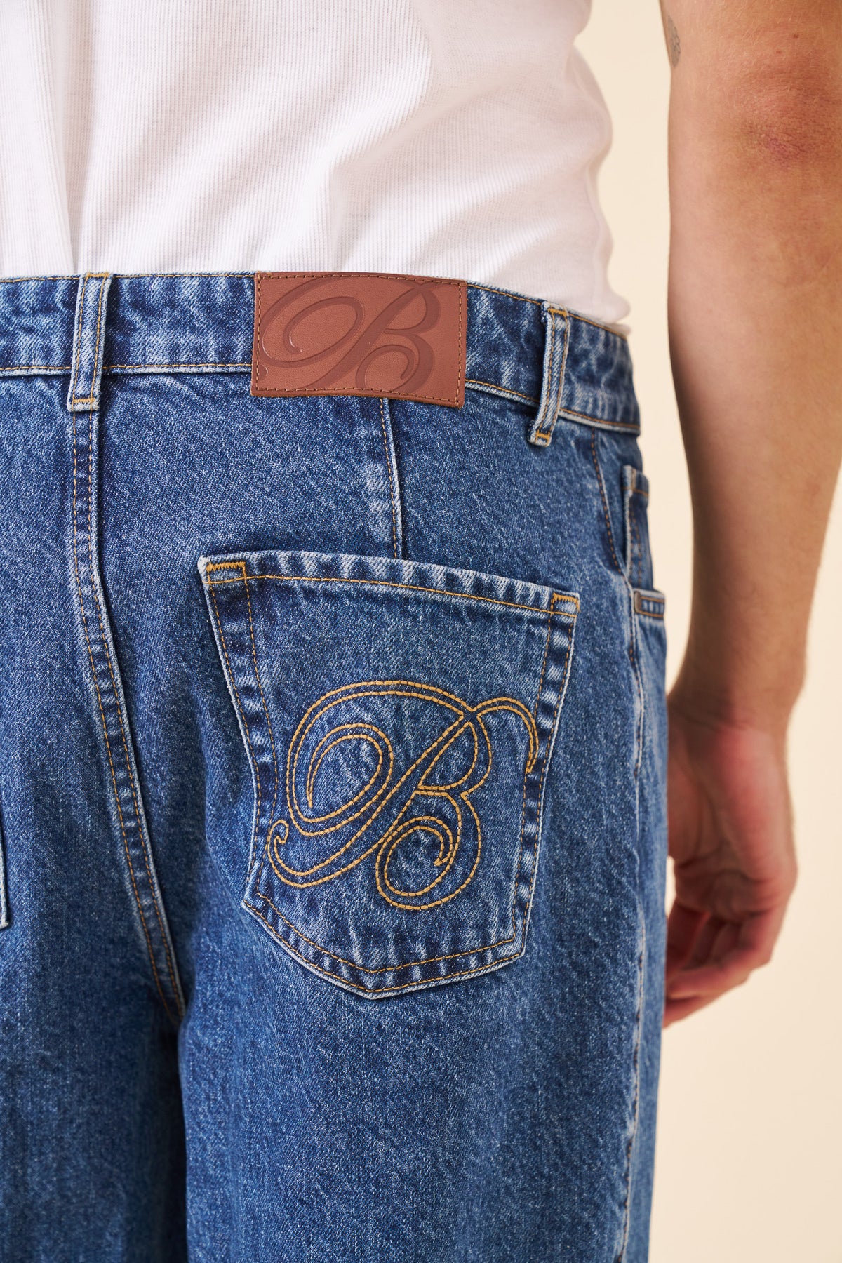 SIGNATURE UNION DENIM JEAN - MID BLUE
