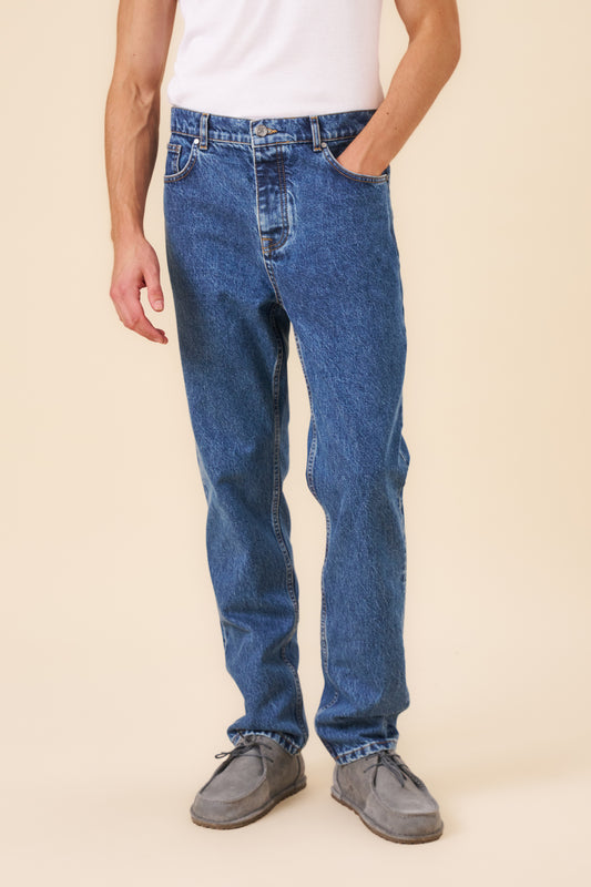 SIGNATURE WILLIAMSBURG DENIM JEAN - MID BLUE